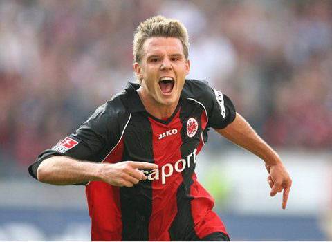 离球门25 离球门25