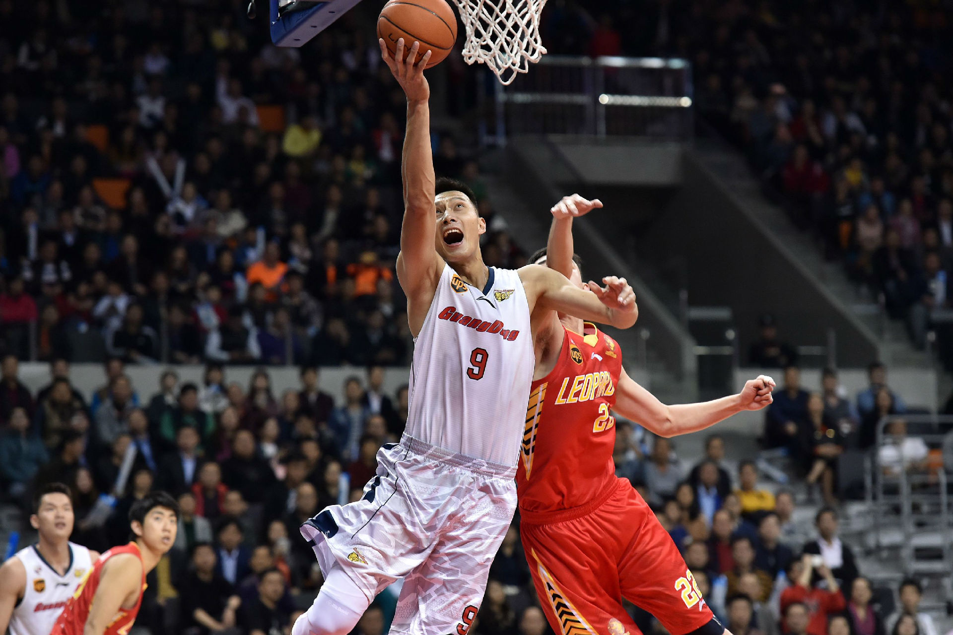 一个在挫折 一个在挫折