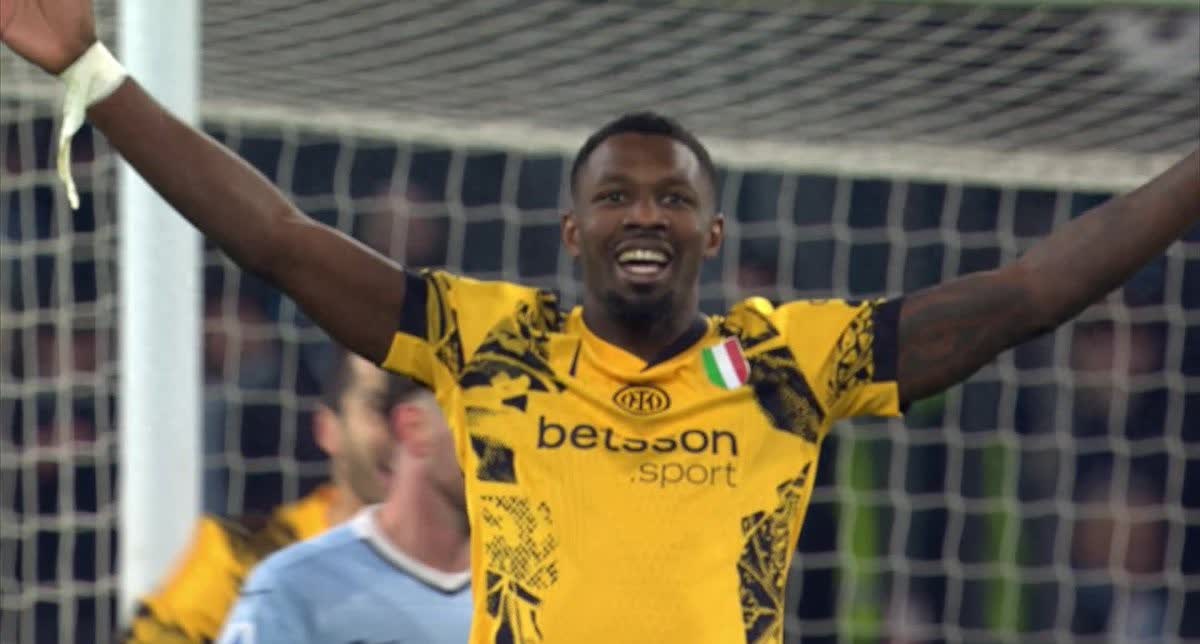 国足在本次 国足在本次